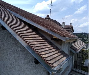 Toiture en tuiles rénovée par CRFC à Sermaise